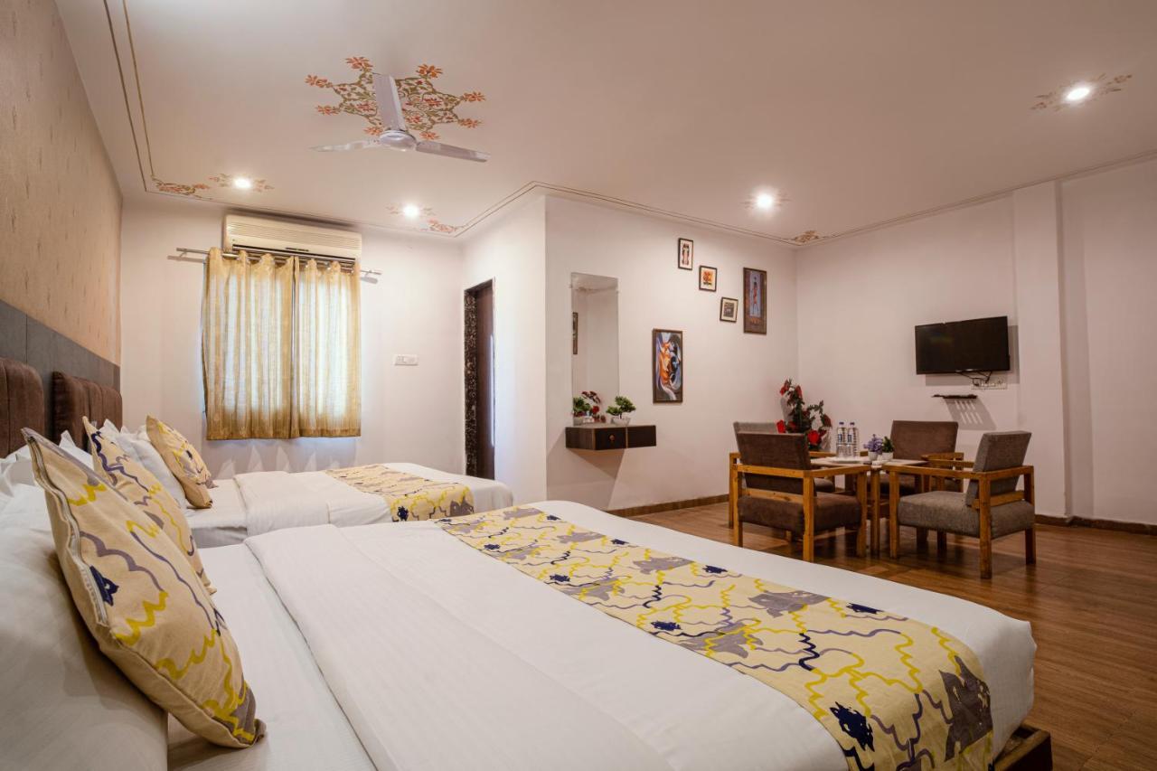 Tripli Hotels Arunoday Palace Udaipur Exterior photo